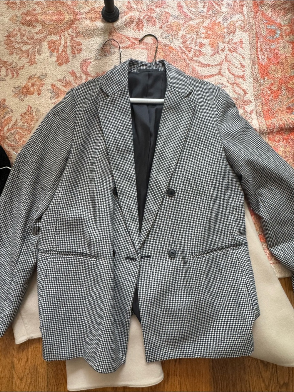 Uniqlo Black & White Houndstooth Blazer